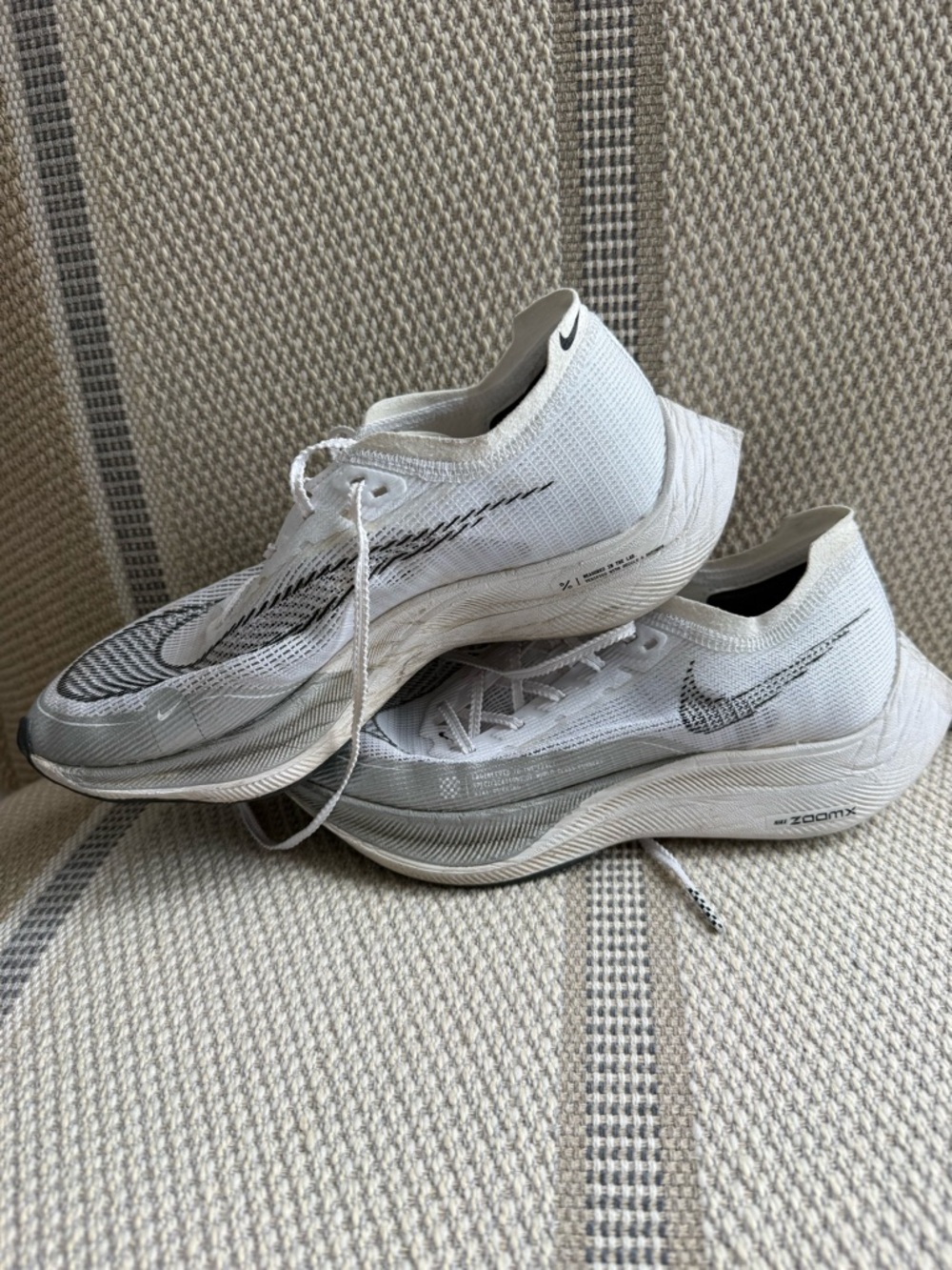 Nike Vaporfly Next%2 size women 8 - Picture 3 of 8
